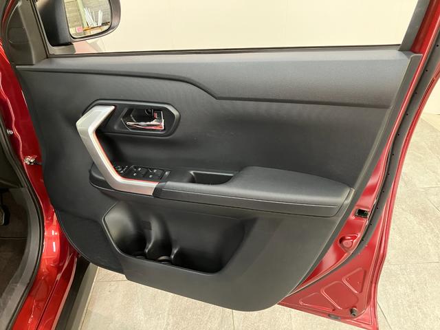 ロッキーＸ　ＨＥＶ　９型ディスプレイオーディオ　ドラレコ　車検整備付衝突被害軽減ブレーキ　コーナーセンサー　９型ディスプレイオーディオ　フルセグ　バックカメラ　Ｂｌｕｅｔｏｏｔｈ　ＵＳＢ　ＴＶコントロール　電動パーキング　ＬＥＤ　前後ドラレコ（滋賀県）の中古車