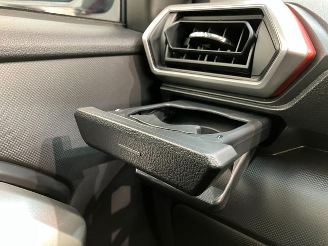 ロッキーＸ　ＨＥＶ　９型ディスプレイオーディオ　ドラレコ　車検整備付衝突被害軽減ブレーキ　コーナーセンサー　９型ディスプレイオーディオ　フルセグ　バックカメラ　Ｂｌｕｅｔｏｏｔｈ　ＵＳＢ　ＴＶコントロール　電動パーキング　ＬＥＤ　前後ドラレコ（滋賀県）の中古車