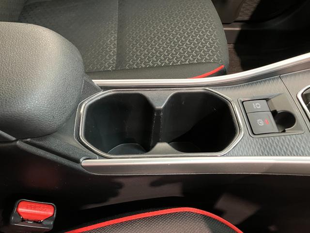 ロッキーＸ　ＨＥＶ　９型ディスプレイオーディオ　ドラレコ　車検整備付衝突被害軽減ブレーキ　コーナーセンサー　９型ディスプレイオーディオ　フルセグ　バックカメラ　Ｂｌｕｅｔｏｏｔｈ　ＵＳＢ　ＴＶコントロール　電動パーキング　ＬＥＤ　前後ドラレコ（滋賀県）の中古車