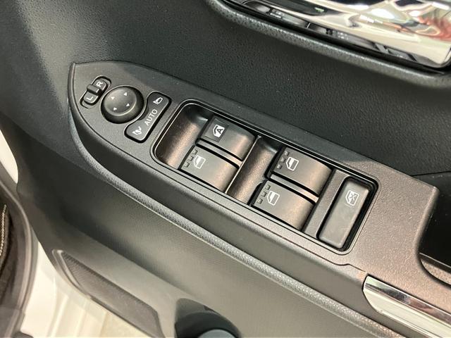 タントカスタムＲＳ　フルセグナビ　Ｂカメラ　レーダークルコン衝突被害軽減ブレーキ　コーナーセンサー　フルセグナビ　Ｂｌｕｅｔｏｏｔｈ　ＤＶＤ　ＵＳＢ　バックカメラ　前後ドラレコ　両側電動スライドドア　前席シートヒーター　ＬＥＤ　レーダクルーズコントロール（滋賀県）の中古車