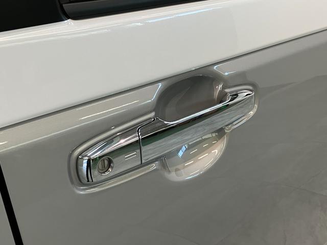 ムーヴキャンバスストライプスＧターボ　９型ディスプレイオーディオ　クルコン衝突被害軽減ブレーキ　コーナーセンサー　９型ディスプレイオーディオ　フルセグ　Ｂｌｕｅｔｏｏｔｈ　ＵＳＢ　バックカメラ　両側電動スライドドア　シートヒーター　電動パーキングブレーキ　レーダークルコン（滋賀県）の中古車