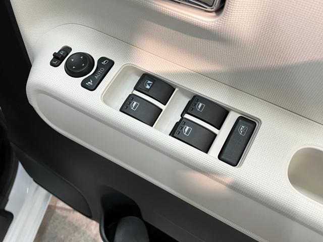 ムーヴキャンバスストライプスＧターボ　９型ディスプレイオーディオ　クルコン衝突被害軽減ブレーキ　コーナーセンサー　９型ディスプレイオーディオ　フルセグ　Ｂｌｕｅｔｏｏｔｈ　ＵＳＢ　バックカメラ　両側電動スライドドア　シートヒーター　電動パーキングブレーキ　レーダークルコン（滋賀県）の中古車