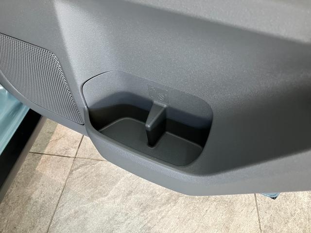 タフトＧ　４ＷＤ　コーナーセンサー　レーダークルーズコントロール衝突被害軽減ブレーキ　コーナーセンサー　ＣＤステレオ　バックカメラ（ナビ装着時用）　前席シートヒーター　クルーズコントロール　電動パーキング　ＬＥＤ　オートライト　オートエアコン　スマートキー（滋賀県）の中古車