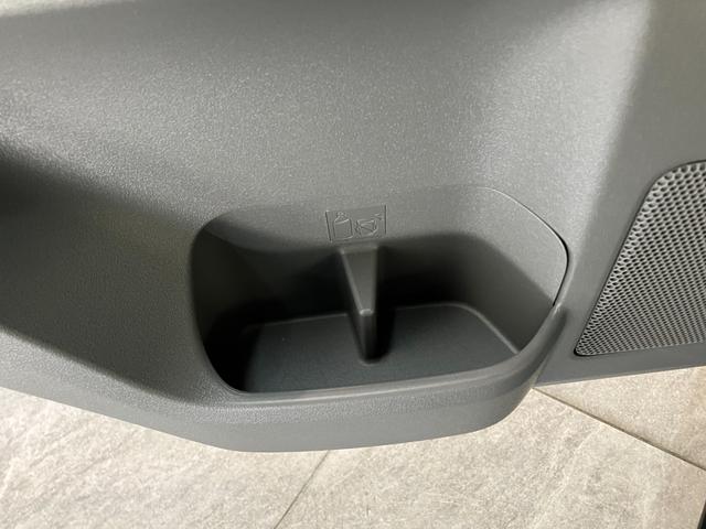 タフトＧ　４ＷＤ　コーナーセンサー　レーダークルーズコントロール衝突被害軽減ブレーキ　コーナーセンサー　ＣＤステレオ　バックカメラ（ナビ装着時用）　前席シートヒーター　クルーズコントロール　電動パーキング　ＬＥＤ　オートライト　オートエアコン　スマートキー（滋賀県）の中古車