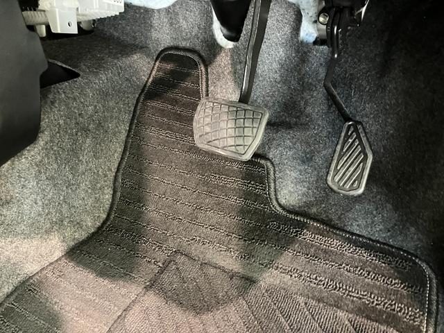 タフトＧ　４ＷＤ　コーナーセンサー　レーダークルーズコントロール衝突被害軽減ブレーキ　コーナーセンサー　ＣＤステレオ　バックカメラ（ナビ装着時用）　前席シートヒーター　クルーズコントロール　電動パーキング　ＬＥＤ　オートライト　オートエアコン　スマートキー（滋賀県）の中古車