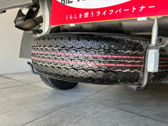 ハイゼットトラックスタンダード　４ＷＤ　ＣＶＴ車　ＣＤステレオ衝突被害軽減ブレーキ　コーナーセンサー　パートタイム４ＷＤ　ＣＤステレオ　マニュアルエアコン　マニュアルレベリング　オートライト（滋賀県）の中古車