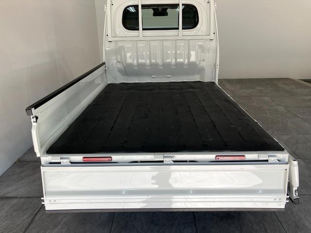 ハイゼットトラックスタンダード　４ＷＤ　ＣＶＴ車　ＣＤステレオ衝突被害軽減ブレーキ　コーナーセンサー　パートタイム４ＷＤ　ＣＤステレオ　マニュアルエアコン　マニュアルレベリング　オートライト（滋賀県）の中古車