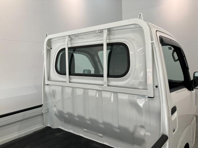 ハイゼットトラックスタンダード　４ＷＤ　ＣＶＴ車　ＣＤステレオ衝突被害軽減ブレーキ　コーナーセンサー　パートタイム４ＷＤ　ＣＤステレオ　マニュアルエアコン　マニュアルレベリング　オートライト（滋賀県）の中古車