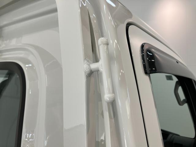 ハイゼットトラックスタンダード　４ＷＤ　ＣＶＴ車　ＣＤステレオ衝突被害軽減ブレーキ　コーナーセンサー　パートタイム４ＷＤ　ＣＤステレオ　マニュアルエアコン　マニュアルレベリング　オートライト（滋賀県）の中古車