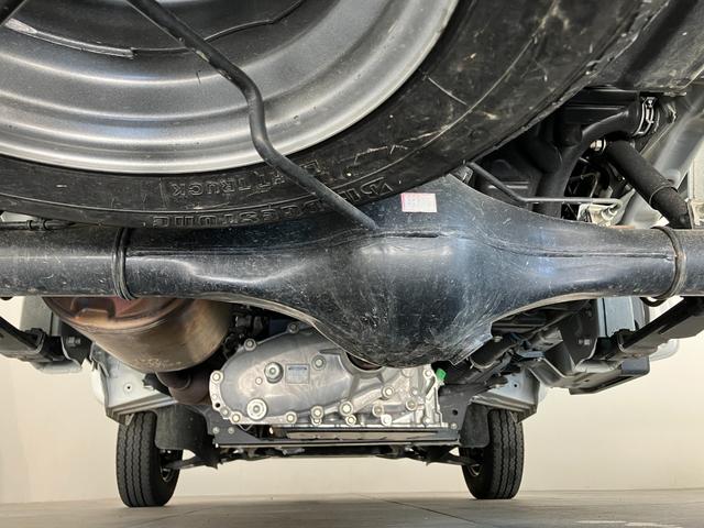 ハイゼットトラックスタンダード　４ＷＤ　ＣＶＴ車　ＣＤステレオ衝突被害軽減ブレーキ　コーナーセンサー　パートタイム４ＷＤ　ＣＤステレオ　マニュアルエアコン　マニュアルレベリング　オートライト（滋賀県）の中古車