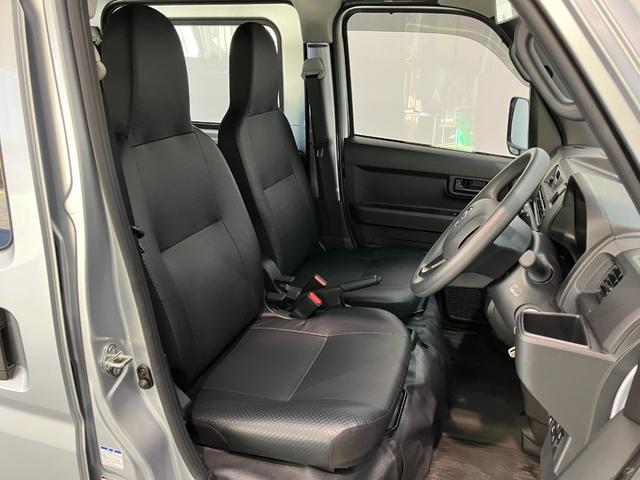 ハイゼットカーゴスペシャルクリーン　４ＷＤ　ＣＶＴ車　コーナーセンサー衝突被害軽減ブレーキ　スマアシ　コーナーセンサー　前席パワーウインドウ　ＡＭ／ＦＭステレオ　両側スライドドア　パートタイム４ＷＤ　オートライト　マニュアルレベリング（滋賀県）の中古車