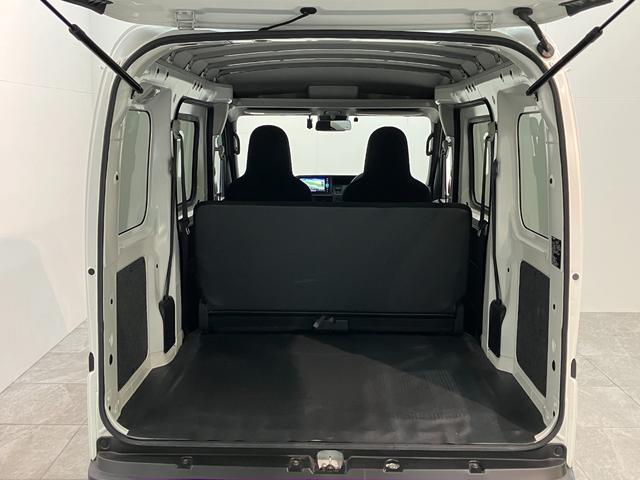 ハイゼットカーゴＤＸ　４ＷＤ　フルセグナビ　ドラレコ　キーレス　車検整備付衝突被害軽減ブレーキ　コーナーセンサー　前席パワーウインドウ　両側スライドドア　パートタイム４ＷＤ　マニュアルレベリング　フルセグナビ　ドラレコ　ＥＴＣ　ＤＶＤ再生　Ｂｌｕｅｔｏｏｔｈ　ＵＳＢ　ＬＥＤ（滋賀県）の中古車