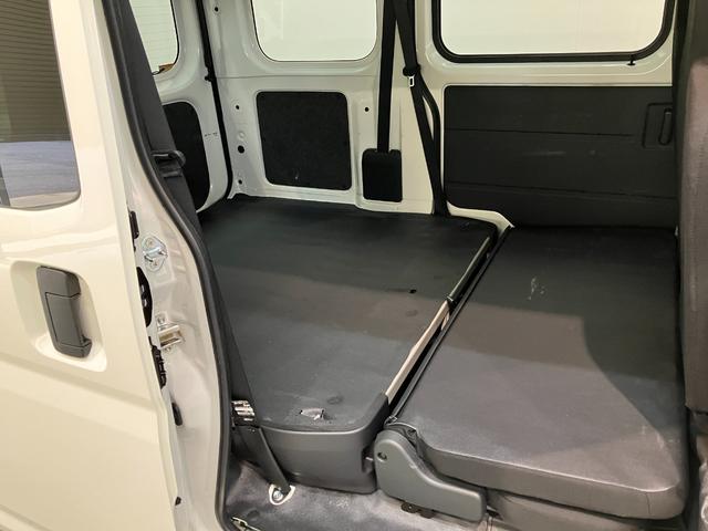 ハイゼットカーゴＤＸ　４ＷＤ　フルセグナビ　ドラレコ　キーレス　車検整備付衝突被害軽減ブレーキ　コーナーセンサー　前席パワーウインドウ　両側スライドドア　パートタイム４ＷＤ　マニュアルレベリング　フルセグナビ　ドラレコ　ＥＴＣ　ＤＶＤ再生　Ｂｌｕｅｔｏｏｔｈ　ＵＳＢ　ＬＥＤ（滋賀県）の中古車