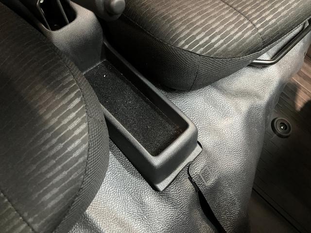 ハイゼットカーゴＤＸ　４ＷＤ　フルセグナビ　ドラレコ　キーレス　車検整備付衝突被害軽減ブレーキ　コーナーセンサー　前席パワーウインドウ　両側スライドドア　パートタイム４ＷＤ　マニュアルレベリング　フルセグナビ　ドラレコ　ＥＴＣ　ＤＶＤ再生　Ｂｌｕｅｔｏｏｔｈ　ＵＳＢ　ＬＥＤ（滋賀県）の中古車