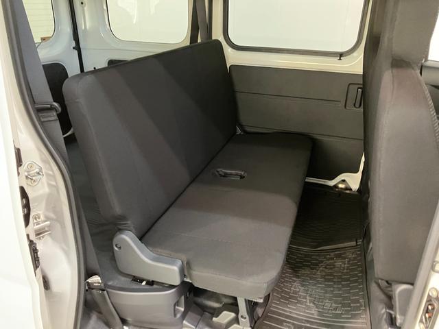 ハイゼットカーゴＤＸ　４ＷＤ　フルセグナビ　ドラレコ　ＥＴＣ　キーレス衝突被害軽減ブレーキ　スマアシ　コーナーセンサー　キーレス　前席パワーウインドウ　フルセグナビ　ドラレコ　ＥＴＣ　ＤＶＤ再生　Ｂｌｕｅｔｏｏｔｈ　ＵＳＢ　ＬＥＤ　オートライト　パートタイム４ＷＤ（滋賀県）の中古車