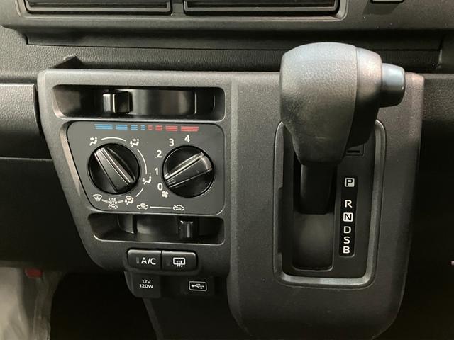 ハイゼットカーゴＤＸ　４ＷＤ　フルセグナビ　ドラレコ　ＥＴＣ　キーレス衝突被害軽減ブレーキ　スマアシ　コーナーセンサー　キーレス　前席パワーウインドウ　フルセグナビ　ドラレコ　ＥＴＣ　ＤＶＤ再生　Ｂｌｕｅｔｏｏｔｈ　ＵＳＢ　ＬＥＤ　オートライト　パートタイム４ＷＤ（滋賀県）の中古車