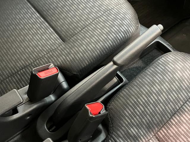 ハイゼットカーゴＤＸ　４ＷＤ　フルセグナビ　ドラレコ　ＥＴＣ　キーレス衝突被害軽減ブレーキ　スマアシ　コーナーセンサー　キーレス　前席パワーウインドウ　フルセグナビ　ドラレコ　ＥＴＣ　ＤＶＤ再生　Ｂｌｕｅｔｏｏｔｈ　ＵＳＢ　ＬＥＤ　オートライト　パートタイム４ＷＤ（滋賀県）の中古車