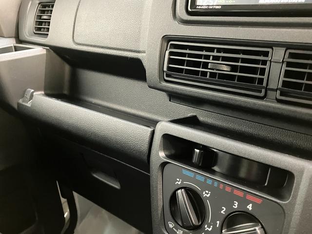 ハイゼットカーゴＤＸ　４ＷＤ　フルセグナビ　ドラレコ　ＥＴＣ　キーレス衝突被害軽減ブレーキ　スマアシ　コーナーセンサー　キーレス　前席パワーウインドウ　フルセグナビ　ドラレコ　ＥＴＣ　ＤＶＤ再生　Ｂｌｕｅｔｏｏｔｈ　ＵＳＢ　ＬＥＤ　オートライト　パートタイム４ＷＤ（滋賀県）の中古車