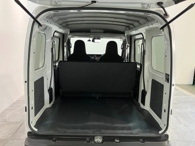 ハイゼットカーゴＤＸ　４ＷＤ　ＣＶＴ車　キーレス　前席パワーウインドウ衝突被害軽減ブレーキ　スマアシ　コーナーセンサー　ＣＤステレオ　ドラレコ　オートライト　キーレス　前席パワーウインドウ　両側スライドドア　パートタイム４ＷＤ（滋賀県）の中古車