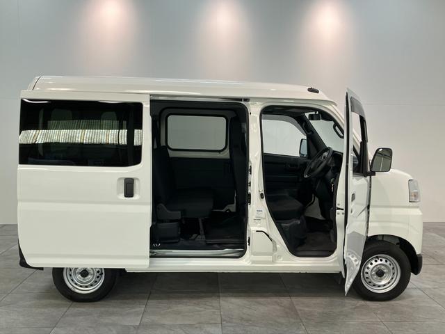 ハイゼットカーゴＤＸ　４ＷＤ　ＣＶＴ車　キーレス　前席パワーウインドウ衝突被害軽減ブレーキ　スマアシ　コーナーセンサー　ＣＤステレオ　ドラレコ　オートライト　キーレス　前席パワーウインドウ　両側スライドドア　パートタイム４ＷＤ（滋賀県）の中古車