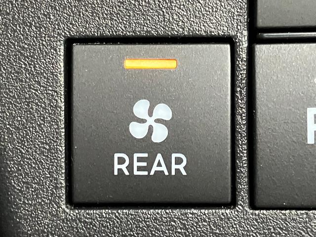 ハイゼットカーゴＤＸ　４ＷＤ　ＣＶＴ車　キーレス　前席パワーウインドウ衝突被害軽減ブレーキ　スマアシ　コーナーセンサー　ＣＤステレオ　ドラレコ　オートライト　キーレス　前席パワーウインドウ　両側スライドドア　パートタイム４ＷＤ（滋賀県）の中古車