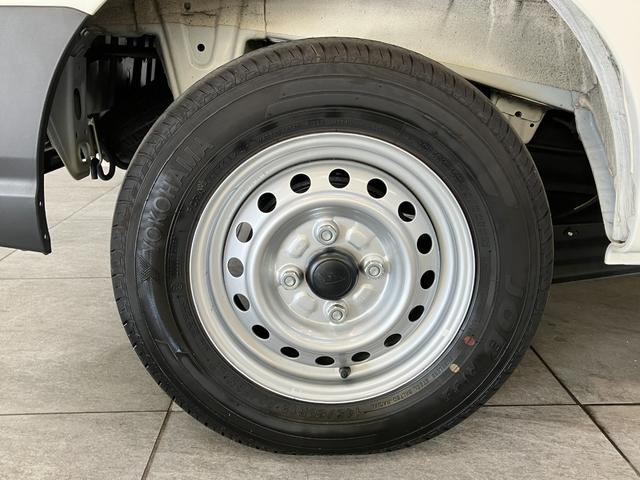 ハイゼットカーゴＤＸ　４ＷＤ　コーナーセンサー　ドラレコ　キーレス衝突被害軽減ブレーキ　スマアシ　コーナーセンサー　キーレス　前席パワーウインドウ　ＡＭ／ＦＭステレオ　ドラレコ　両側スライドドア　オートライト　マニュアルレベリング　パートタイム４ＷＤ（滋賀県）の中古車