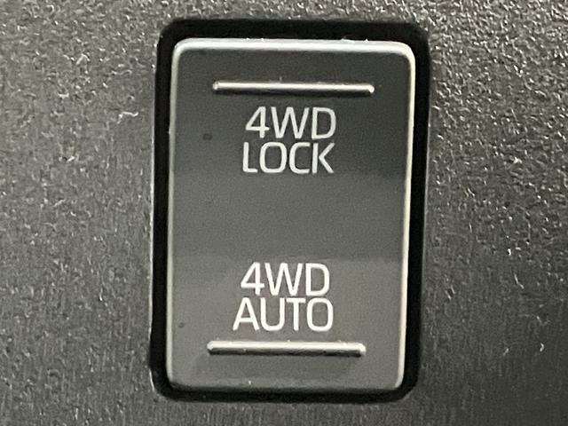 ハイゼットカーゴＤＸ　４ＷＤ　コーナーセンサー　ドラレコ　キーレス衝突被害軽減ブレーキ　スマアシ　コーナーセンサー　キーレス　前席パワーウインドウ　ＡＭ／ＦＭステレオ　ドラレコ　両側スライドドア　オートライト　マニュアルレベリング　パートタイム４ＷＤ（滋賀県）の中古車