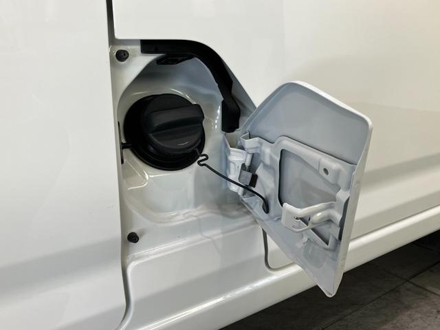 ハイゼットカーゴＤＸ　４ＷＤ　コーナーセンサー　ドラレコ　キーレス衝突被害軽減ブレーキ　スマアシ　コーナーセンサー　キーレス　前席パワーウインドウ　ＡＭ／ＦＭステレオ　ドラレコ　両側スライドドア　オートライト　マニュアルレベリング　パートタイム４ＷＤ（滋賀県）の中古車