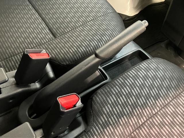 ハイゼットカーゴＤＸ　４ＷＤ　コーナーセンサー　ドラレコ　キーレス衝突被害軽減ブレーキ　スマアシ　コーナーセンサー　キーレス　前席パワーウインドウ　ＡＭ／ＦＭステレオ　ドラレコ　両側スライドドア　オートライト　マニュアルレベリング　パートタイム４ＷＤ（滋賀県）の中古車