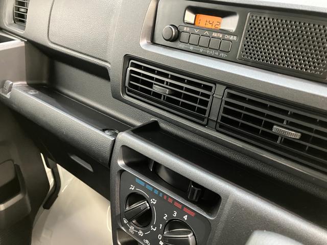 ハイゼットカーゴＤＸ　４ＷＤ　コーナーセンサー　ドラレコ　キーレス衝突被害軽減ブレーキ　スマアシ　コーナーセンサー　キーレス　前席パワーウインドウ　ＡＭ／ＦＭステレオ　ドラレコ　両側スライドドア　オートライト　マニュアルレベリング　パートタイム４ＷＤ（滋賀県）の中古車