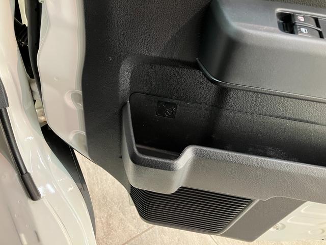 ハイゼットカーゴＤＸ　４ＷＤ　コーナーセンサー　ドラレコ　キーレス衝突被害軽減ブレーキ　スマアシ　コーナーセンサー　キーレス　前席パワーウインドウ　ＡＭ／ＦＭステレオ　ドラレコ　両側スライドドア　オートライト　マニュアルレベリング　パートタイム４ＷＤ（滋賀県）の中古車