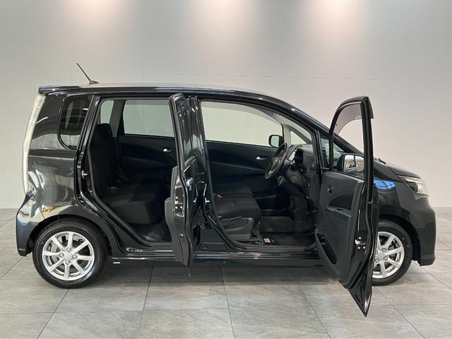 ムーヴカスタムＸリミテッド　ＳＡ　ワンセグナビ　バックカメラ衝突被害軽減ブレーキ　スマアシ　ワンセグナビ　バックカメラ　ＥＴＣ　ＵＳＢ　ＬＥＤヘッドライト　オートライト　オートエアコン　スマートキー　電動格納式ミラー　エコアイドル（滋賀県）の中古車