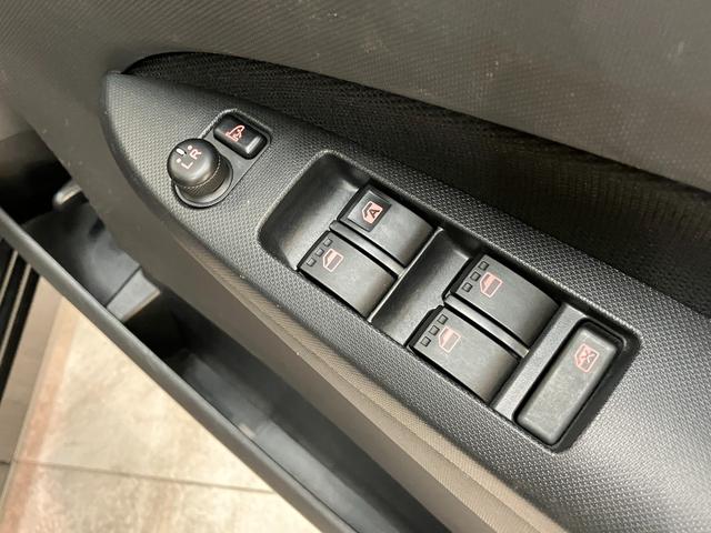 ムーヴカスタムＸリミテッド　ＳＡ　ワンセグナビ　バックカメラ衝突被害軽減ブレーキ　スマアシ　ワンセグナビ　バックカメラ　ＥＴＣ　ＵＳＢ　ＬＥＤヘッドライト　オートライト　オートエアコン　スマートキー　電動格納式ミラー　エコアイドル（滋賀県）の中古車