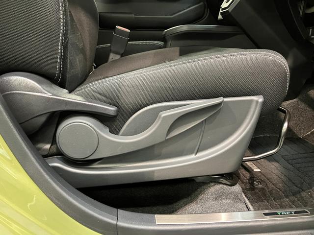 タフトＧターボクロムベンチャー　フルセグナビ　バックカメラ衝突被害軽減ブレーキ　コーナーセンサー　フルセグナビ　バックカメラ　ＤＶＤ再生　Ｂｌｕｅｔｏｏｔｈ　ＵＳＢ　前後ドラレコ　前席シートヒーター　電動パーキング　ＬＥＤ　オートライト　クルコン　ターボ（滋賀県）の中古車