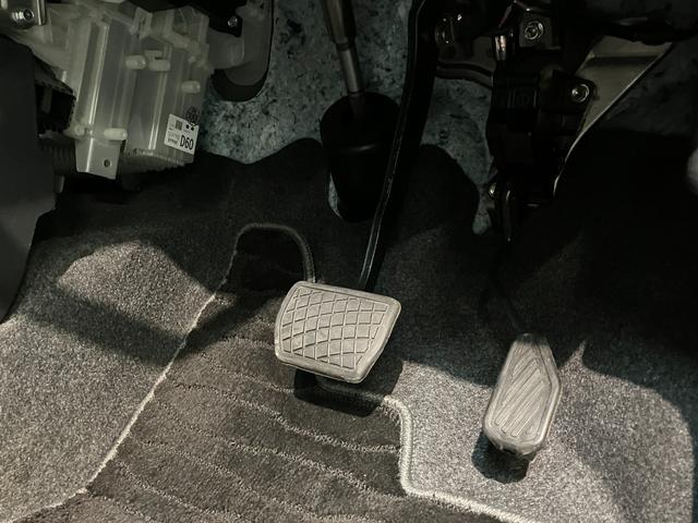 タフトＧターボクロムベンチャー　フルセグナビ　バックカメラ衝突被害軽減ブレーキ　コーナーセンサー　フルセグナビ　バックカメラ　ＤＶＤ再生　Ｂｌｕｅｔｏｏｔｈ　ＵＳＢ　前後ドラレコ　前席シートヒーター　電動パーキング　ＬＥＤ　オートライト　クルコン　ターボ（滋賀県）の中古車