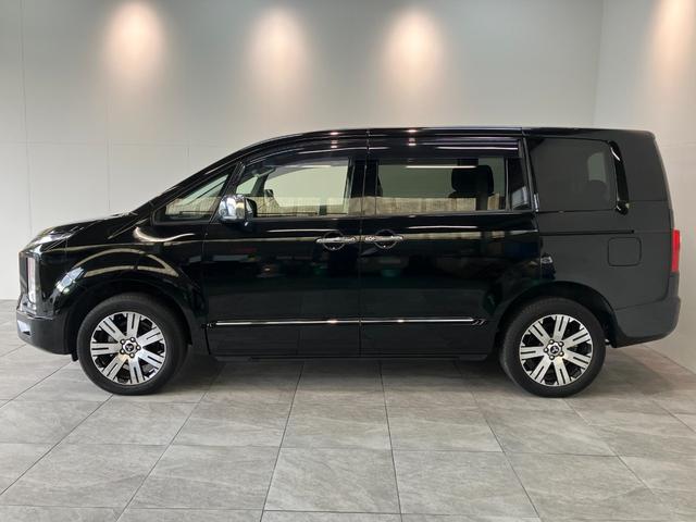 デリカＤ：５Ｐ　４ＷＤ　ディーゼル　フルセグナビ　フリップダウンモニター衝突軽減被害ブレーキ　フルセグナビ　パノラマカメラ　Ｂｌｕｅｔｏｏｔｈ　ＵＳＢ　後席モニター　両側電動スライドドア　クルコン　シートヒーター　オートステップ　ＬＥＤ　パワーバックドア（滋賀県）の中古車