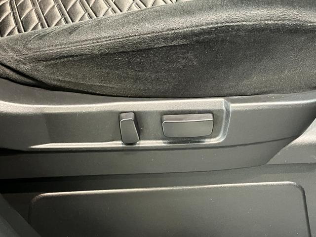 デリカＤ：５Ｐ　４ＷＤ　ディーゼル　フルセグナビ　フリップダウンモニター衝突軽減被害ブレーキ　フルセグナビ　パノラマカメラ　Ｂｌｕｅｔｏｏｔｈ　ＵＳＢ　後席モニター　両側電動スライドドア　クルコン　シートヒーター　オートステップ　ＬＥＤ　パワーバックドア（滋賀県）の中古車