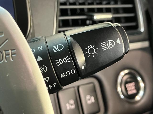 デリカＤ：５Ｐ　４ＷＤ　ディーゼル　フルセグナビ　フリップダウンモニター衝突軽減被害ブレーキ　フルセグナビ　パノラマカメラ　Ｂｌｕｅｔｏｏｔｈ　ＵＳＢ　後席モニター　両側電動スライドドア　クルコン　シートヒーター　オートステップ　ＬＥＤ　パワーバックドア（滋賀県）の中古車