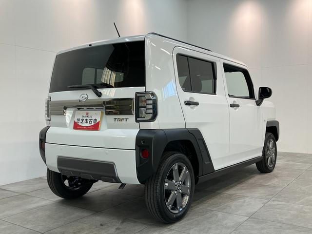 タフトＧダーククロムベンチャー　１０型ナビ　届出済未使用車衝突被害軽減ブレーキ　コーナーセンサー　１０型フルセグナビ　バックカメラ　ＤＶＤ再生　Ｂｌｕｅｔｏｏｔｈ　ＵＳＢ　前後ドラレコ　前席シートヒーター　電動パーキング　ＬＥＤ　オートライト　クルコン（滋賀県）の中古車