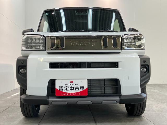 タフトＧダーククロムベンチャー　１０型ナビ　届出済未使用車衝突被害軽減ブレーキ　コーナーセンサー　１０型フルセグナビ　バックカメラ　ＤＶＤ再生　Ｂｌｕｅｔｏｏｔｈ　ＵＳＢ　前後ドラレコ　前席シートヒーター　電動パーキング　ＬＥＤ　オートライト　クルコン（滋賀県）の中古車