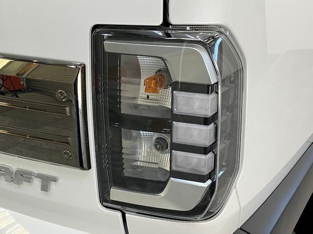 タフトＧダーククロムベンチャー　１０型ナビ　届出済未使用車衝突被害軽減ブレーキ　コーナーセンサー　１０型フルセグナビ　バックカメラ　ＤＶＤ再生　Ｂｌｕｅｔｏｏｔｈ　ＵＳＢ　前後ドラレコ　前席シートヒーター　電動パーキング　ＬＥＤ　オートライト　クルコン（滋賀県）の中古車