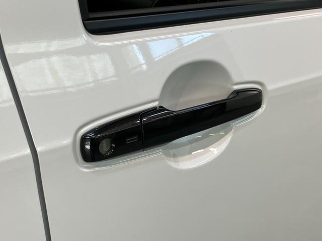 タフトＧダーククロムベンチャー　１０型ナビ　届出済未使用車衝突被害軽減ブレーキ　コーナーセンサー　１０型フルセグナビ　バックカメラ　ＤＶＤ再生　Ｂｌｕｅｔｏｏｔｈ　ＵＳＢ　前後ドラレコ　前席シートヒーター　電動パーキング　ＬＥＤ　オートライト　クルコン（滋賀県）の中古車