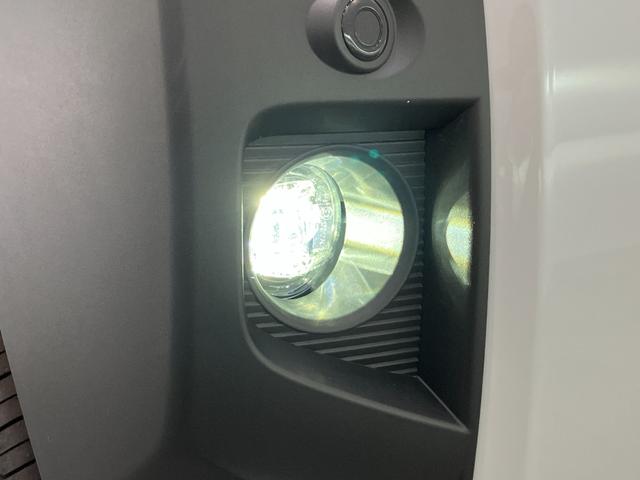 タフトＧダーククロムベンチャー　１０型ナビ　届出済未使用車衝突被害軽減ブレーキ　コーナーセンサー　１０型フルセグナビ　バックカメラ　ＤＶＤ再生　Ｂｌｕｅｔｏｏｔｈ　ＵＳＢ　前後ドラレコ　前席シートヒーター　電動パーキング　ＬＥＤ　オートライト　クルコン（滋賀県）の中古車