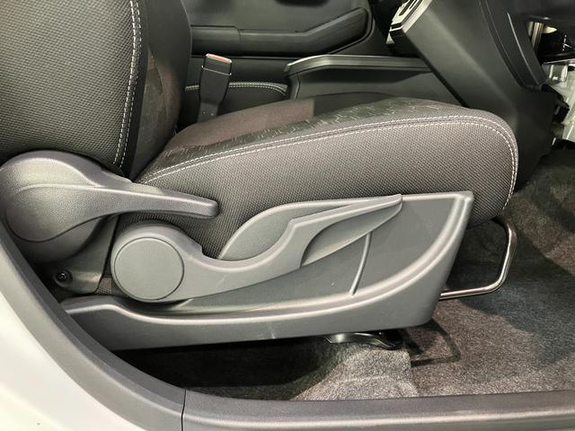 タフトＧダーククロムベンチャー　１０型ナビ　届出済未使用車衝突被害軽減ブレーキ　コーナーセンサー　１０型フルセグナビ　バックカメラ　ＤＶＤ再生　Ｂｌｕｅｔｏｏｔｈ　ＵＳＢ　前後ドラレコ　前席シートヒーター　電動パーキング　ＬＥＤ　オートライト　クルコン（滋賀県）の中古車