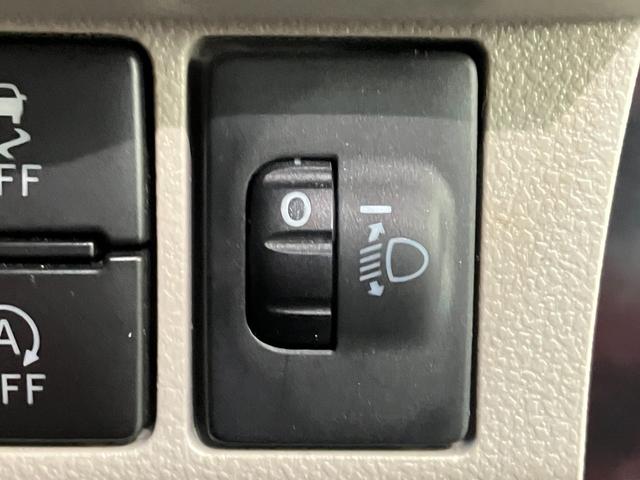 ムーヴＸリミテッド２ＳＡ３　スマートキー　シートヒーター　ＬＥＤ衝突被害軽減ブレーキ　ＣＤステレオ　バックカメラ（ナビ装着時用）　シートヒーター　ＬＥＤヘッドライト　オートライト　オートエアコン　電動格納式ミラー　スマートキー　エコアイドル（滋賀県）の中古車