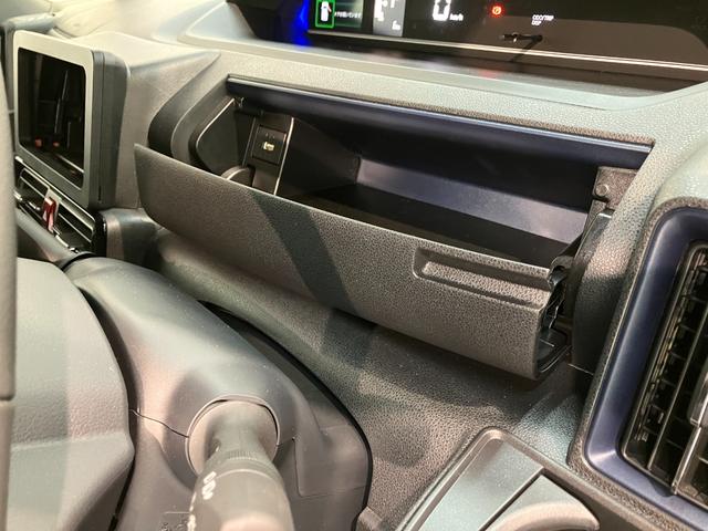 タントカスタムＲＳ　ターボ　コーナーセンサー　届出済未使用車衝突被害軽減ブレーキ　コーナーセンサー　バックカメラ（ナビ装着時用）　両側電動スライドドア　前席シートヒーター　電動パーキングブレーキ　ＬＥＤ　オートライト　オートエアコン　スマートキー　エコアイドル（滋賀県）の中古車