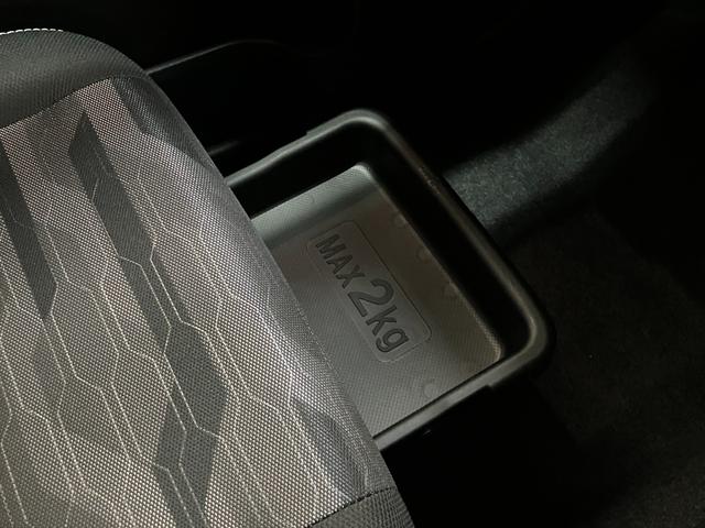 タフトＧターボダーククロムベンチャー　１０型ナビ　届出済未使用車衝突被害軽減ブレーキ　コーナーセンサー　１０型フルセグナビ　バックカメラ　ＤＶＤ再生　Ｂｌｕｅｔｏｏｔｈ　ＵＳＢ　前後ドラレコ　前席シートヒーター　電動パーキング　オートライト　クルコン　ターボ（滋賀県）の中古車