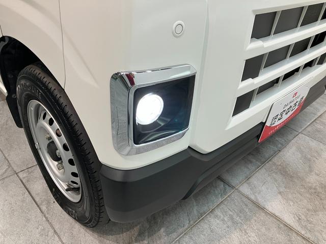 ハイゼットカーゴＤＸ　４ＷＤ　ＣＶＴ車　フルセグナビ　ドラレコ　車検整備付衝突被害軽減ブレーキ　スマアシ　コーナーセンサー　キーレス　前席パワーウインドウ　フルセグナビ　ドラレコ　ＥＴＣ　ＤＶＤ再生　Ｂｌｕｅｔｏｏｔｈ　ＬＥＤ　オートライト　パートタイム４ＷＤ（滋賀県）の中古車