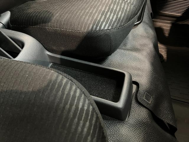 ハイゼットカーゴＤＸ　４ＷＤ　ＣＶＴ車　フルセグナビ　ドラレコ　車検整備付衝突被害軽減ブレーキ　スマアシ　コーナーセンサー　キーレス　前席パワーウインドウ　フルセグナビ　ドラレコ　ＥＴＣ　ＤＶＤ再生　Ｂｌｕｅｔｏｏｔｈ　ＬＥＤ　オートライト　パートタイム４ＷＤ（滋賀県）の中古車