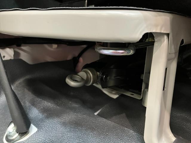 ハイゼットカーゴＤＸ　４ＷＤ　ＣＶＴ車　フルセグナビ　ドラレコ　車検整備付衝突被害軽減ブレーキ　スマアシ　コーナーセンサー　キーレス　前席パワーウインドウ　フルセグナビ　ドラレコ　ＥＴＣ　ＤＶＤ再生　Ｂｌｕｅｔｏｏｔｈ　ＬＥＤ　オートライト　パートタイム４ＷＤ（滋賀県）の中古車